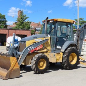 2015 John Deere 410L 4WD